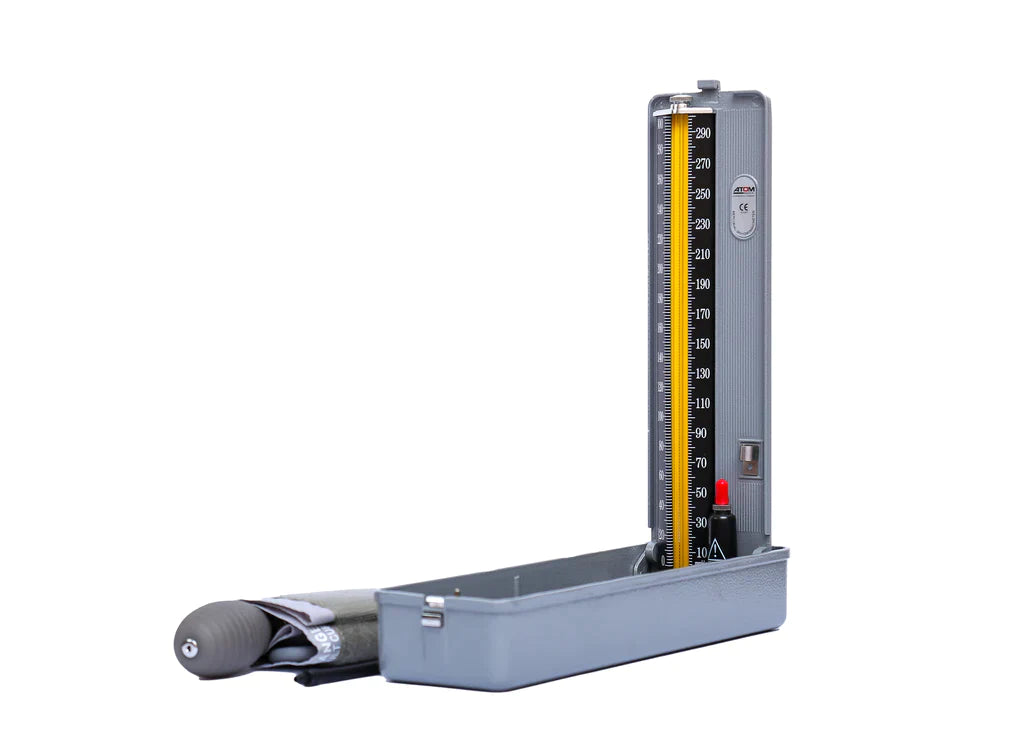 Atom mercurial sphygmomanometer with accessories.