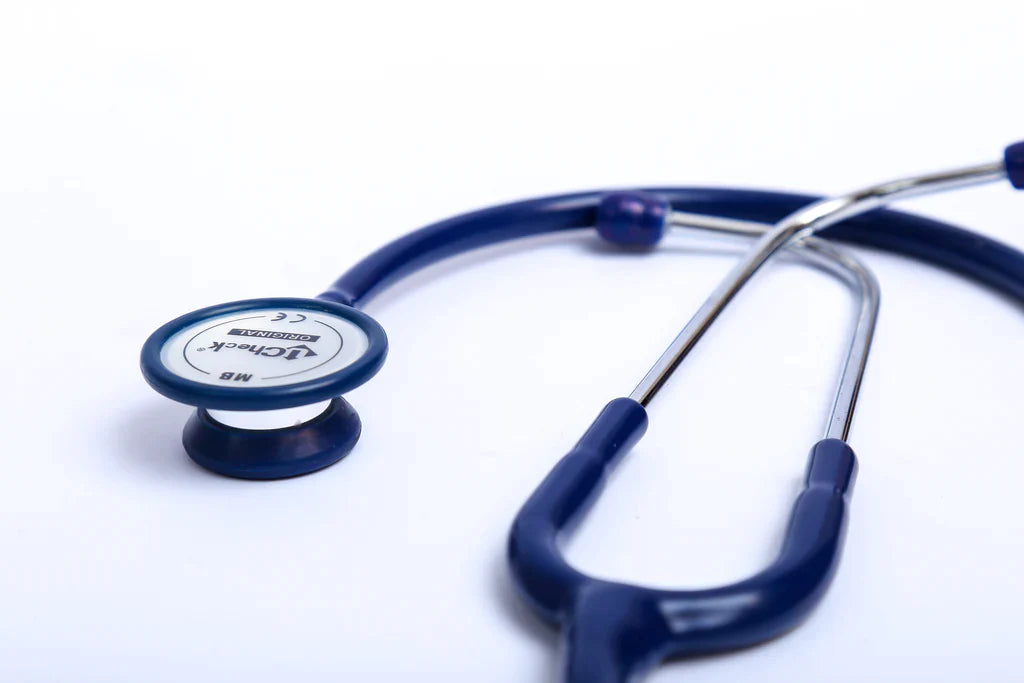Ucheck UC 8200 blue color stethoscope.